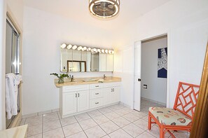 Interior - Sandman's Haven Retreat (Stuart)