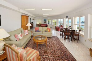TV - Sandman's Haven Retreat (Stuart)