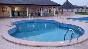 Utomhuspool