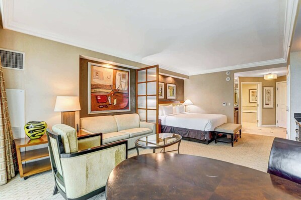 Fer et planche à repasser, Wi-Fi, literie fournie