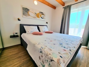 3 bedrooms, free cots/infant beds, bed sheets - Villa Rosea Domus Zadarvillas (Benkovac)