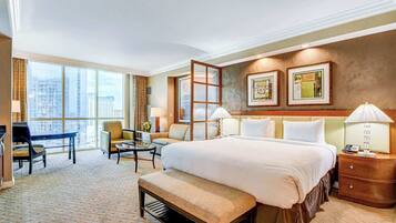 Desk, iron/ironing board, WiFi, bed sheets