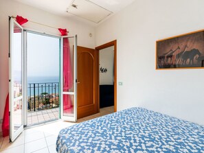 2 Schlafzimmer, Reisekinderbett, kostenloses WLAN