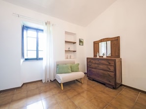 Interior - Wonderful  villa for 4 guests with WIFI, TV and terrace (Pontestazzemese)