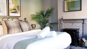 1 bedroom, iron/ironing board, travel cot, free WiFi