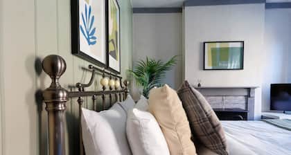 Ashley Suite by Koya Homes