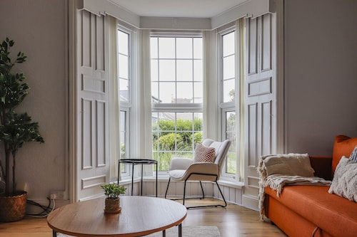 Flo Suite by Koya Homes