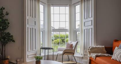 Flo Suite by Koya Homes