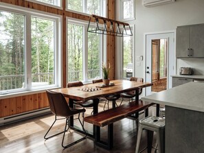 تناول الطعام