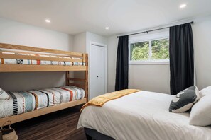 3 Schlafzimmer, Schreibtisch, WLAN, Bettwäsche