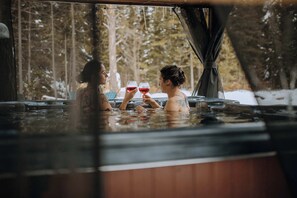 Spa - Summer Getaway | Hot Tub, Kayaking & Mountain Biking (Saint-Côme)