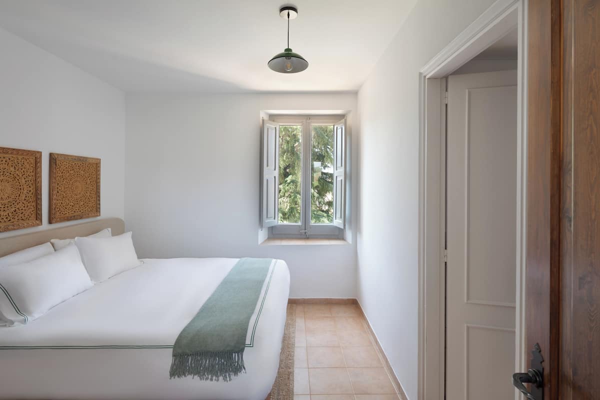 Standard-Doppelzimmer, Blick auf den Weinberg