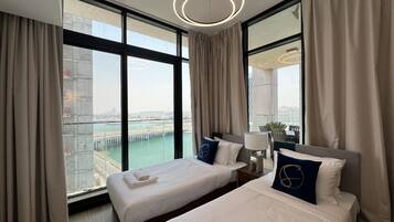 3 slaapkamers, een strijkplank/strijkijzer, wifi, beddengoed