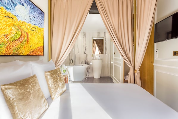 Apartment, Stadtblick | Allergikerbettwaren, Pillowtop-Betten, Zimmersafe, individuell dekoriert