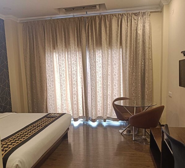 Deluxe Double Room, Balcony