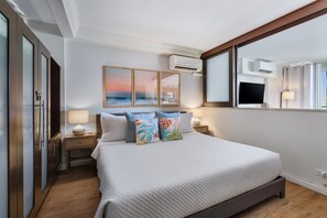 1 habitación, tabla de planchar con plancha, wifi gratis y ropa de cama 