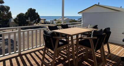 Koolywurtie- Spacious, 5 bedrooms, close to beach!