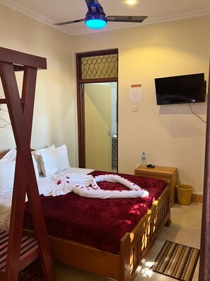 Comfort Single Room - B&B HOTEL (Moshi)