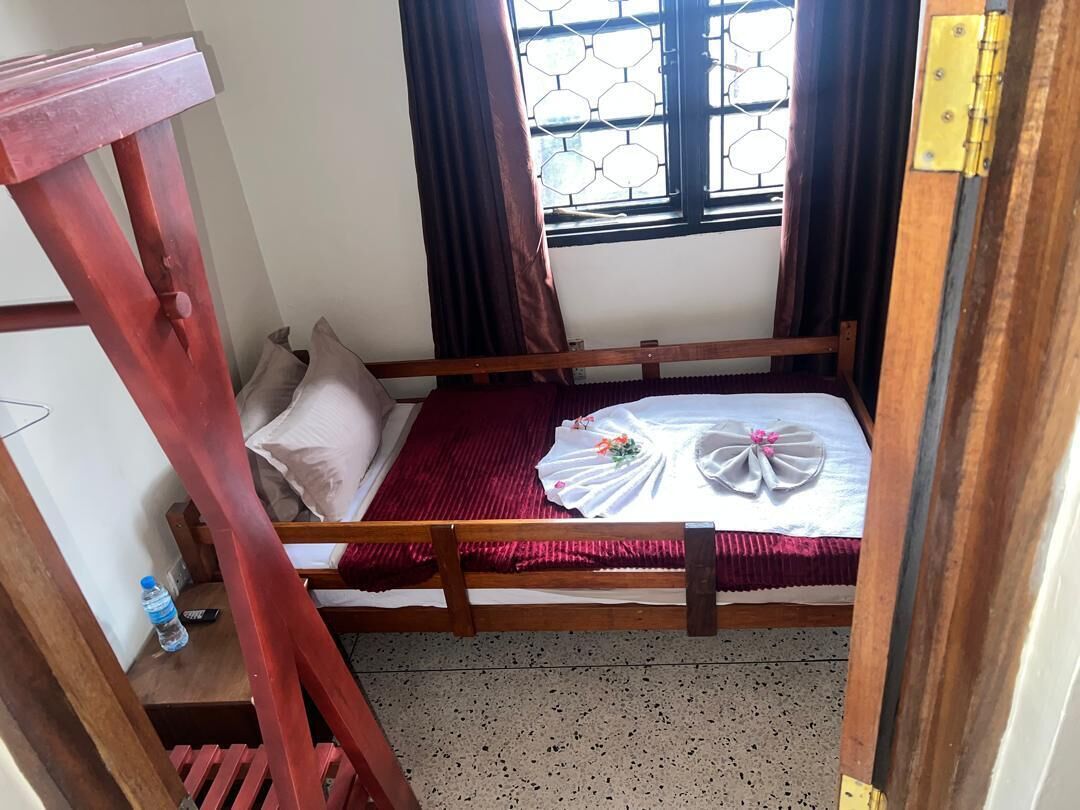 Memory foam beds, in-room safe, individually decorated