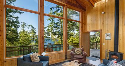 Serene Waterview Cabin Near Friday Harbor