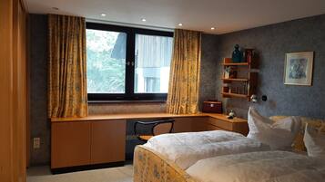 2 Schlafzimmer, Bügeleisen/Bügelbrett, WLAN, Bettwäsche