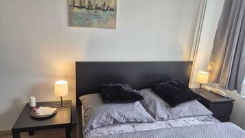 Standard Apartment | Iron/ironing board, free WiFi, bed sheets