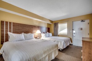 1 chambre, fer et planche à repasser, Wi-Fi gratuit, draps fournis