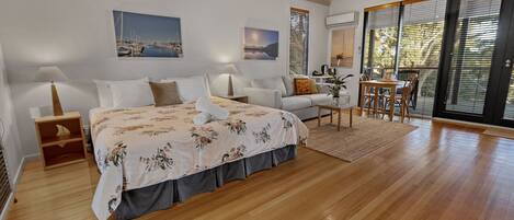 1 bedroom, free WiFi, bed sheets