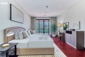 尊榮公寓, 泳池景觀 | 客房內保險箱  、遮光布/窗簾、熨斗/熨衣板、免費無線上網