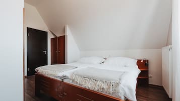 2 bedrooms, WiFi, bed sheets