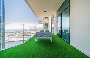 Departamento, balcón, vista al lago | Vista desde la habitación