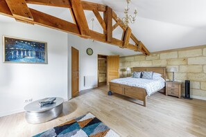 7 chambres, Wi-Fi, draps fournis