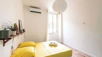 2 chambres, fer et planche à repasser, lit parapluie, Wi-Fi