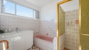 Unclassified image, 5 of 17, button - The Beach House - Welcome to your perfect coastal getaway! (Lake Cathie)