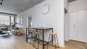 Interior - South Loop Rooftop With In and Out Parking 2 (Chicago)