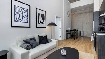 Televisión y oficina