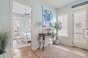 4 bedrooms, free WiFi, bed sheets