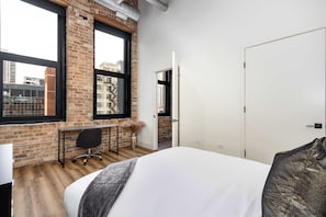 2 habitaciones, tabla de planchar con plancha, wifi y ropa de cama