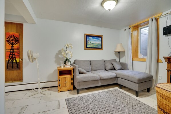 Apartment (0 Bedroom) | Bahagian dalam