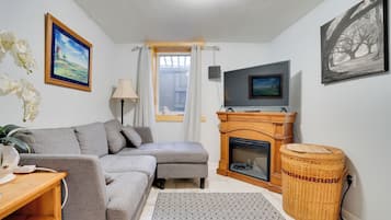 Apartment (0 Bedroom) | Front of property