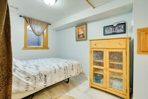 Apartment (0 Bedroom) | Interior