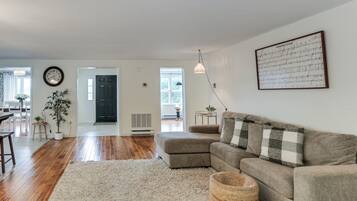 House (5 Bedrooms) | Interior