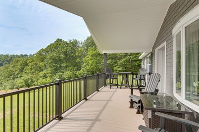 Mtn-view Pleasantville Home on 100 Acres!