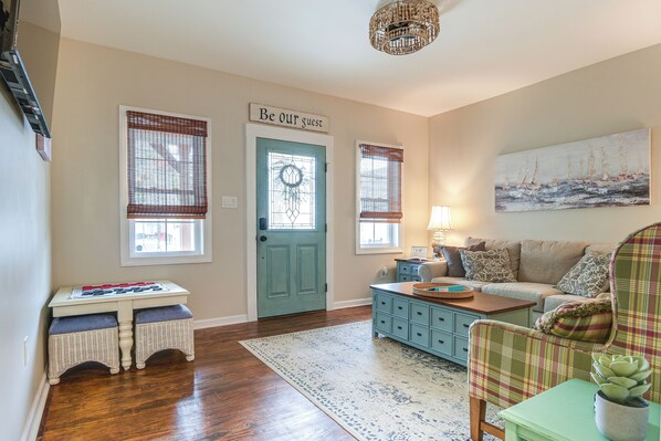 House (3 Bedrooms) | Front of property