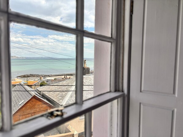 Interior - Stunning Jurassic 3-bed with views over Lyme Bay. (Lyme Regis)
