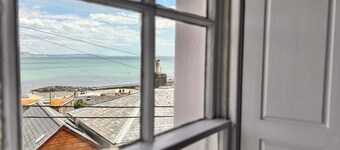 Stunning Jurassic 3-bed with views over Lyme Bay.