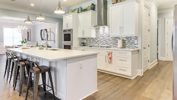 Rumah (5 Bedrooms) | Interior