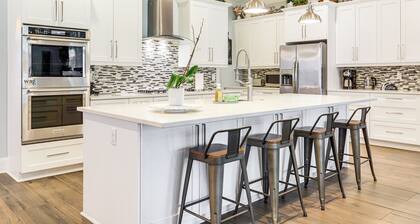 West ATL Home w/ Great Outdoor Space: 4 Mi to Dtwn