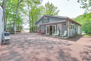 Apartment (2 Bedrooms) | Interior - Steps to Jack Frost Ski Resort: Townhome w/ Decks (White Haven)
