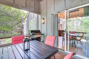 Apartment (2 Bedrooms) | Interior - Steps to Jack Frost Ski Resort: Townhome w/ Decks (White Haven)